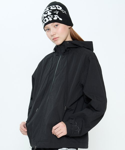 CH CURVED WINDBREAKER(BLACK)