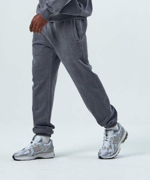 Джоггеры TECH SWEAT пигмент винтаж (базовые)