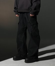 CURVED CARGO TROUSER [BLACK]