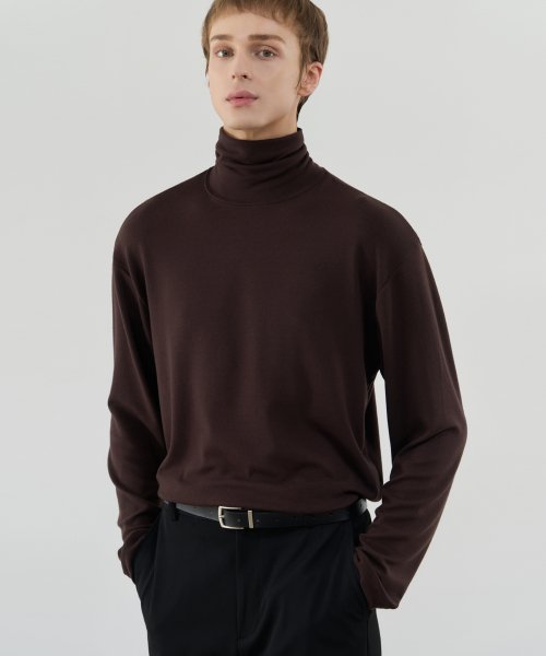 Fitted turtleneck shirt hotsell