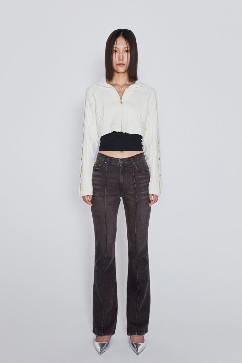 DENIM PINTUCK BOOTSCUT PANTS (BROWN)