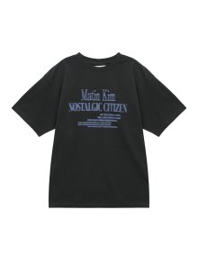 MATIN NOSTALGIC LETTERING TOP IN CHARCOAL