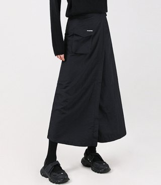 어반드레스(AVANDRESS) Greta Pocket Wrap Skirt BLACK