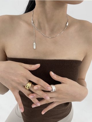 빈움(VINOOM) simple shell necklace (각인)