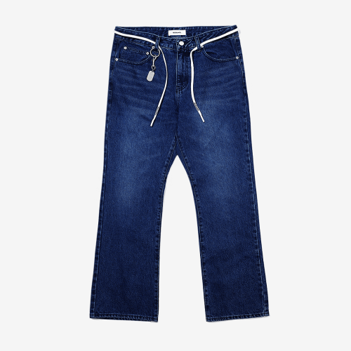 Relaxed Fit Tapered Jeans