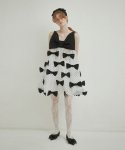 듀이듀이(DEWEDEWE) 블랙 리본 드레스