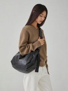 Daily Shirring Bag M_Vegan Leather Roast Black