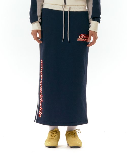 ★AMES-WORLDWIDE★SPORTY SWEATSKIRT NAVY★正規品/直送料込 AMES-WORLDWIDE(アメスワールドワイド)の商品一覧 - 海外通販のBUYMA