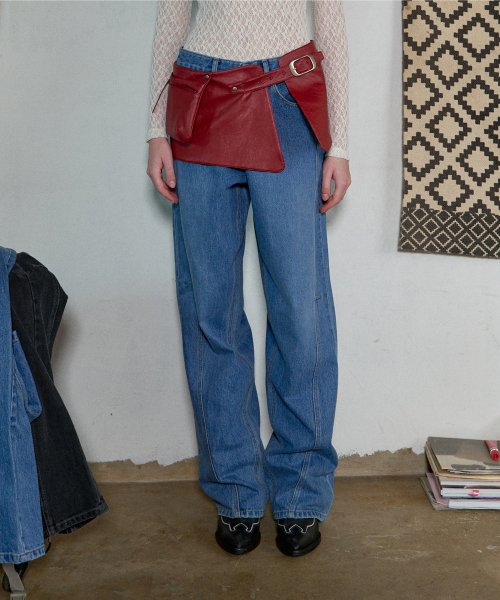 CURVED PANEL JEANS - BLUE