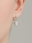 유니제이(UNI.J) Petite Ribbon Silver Earring Ie371 [Silver]