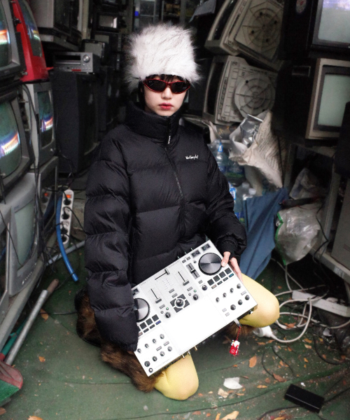 Пуховик Essential Sign Logo Puffer - BLACK