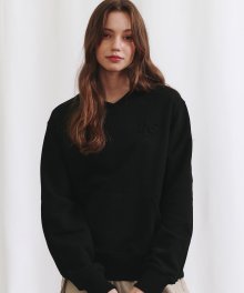 RCC Embo V Neck Sweatshirt [BLACK]