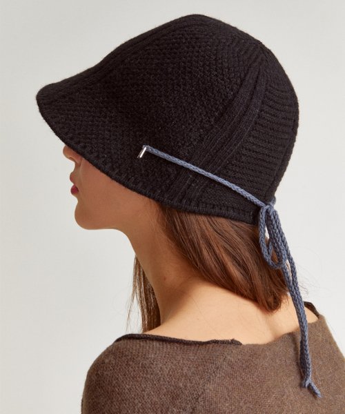 메리모티브(MERRYMOTIVE) Knitted ribbon string point bonnet hat (black) - 사이즈 ...