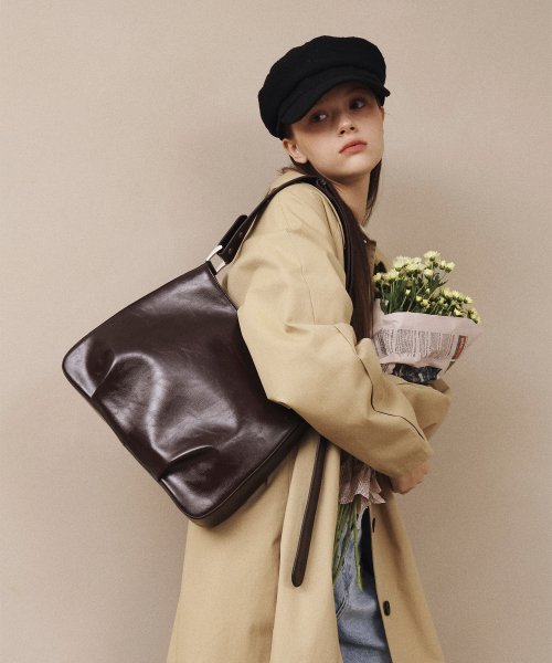 musinsa mur andybag crinkle ハンドバッグ アイボリー - メルカリ
