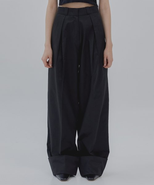 트리밍버드(TREEMINGBIRD) Roll-up Inverted Pleats Pants