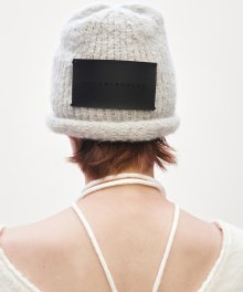 Rolled-up Leather Patch Beanie [ Light Gray ]