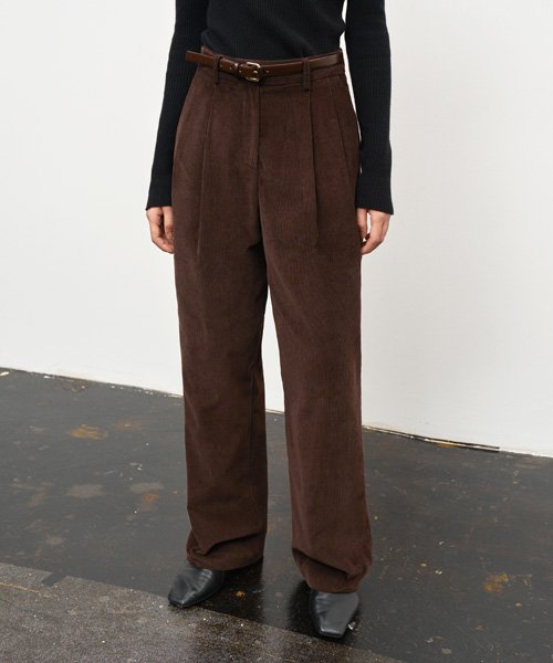 CORDUROY WIDE TWO TUCK SLACKS_BROWN