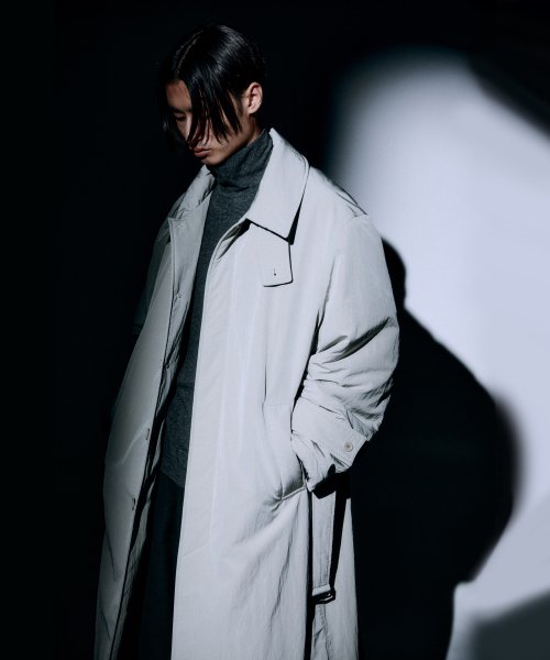 Утепленное нейлоновое пальто макси GRAY