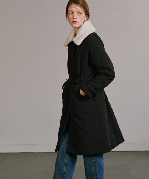 론론(RONRON) SHEARING COLLAR BELTED PADDING COAT BLACK