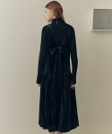 제로스트릿(ZEROSTREET) 벨벳 리본 포인트 드레스 / 블랙