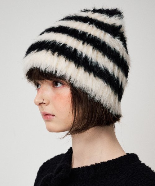 Black knit hotsell beanie hat