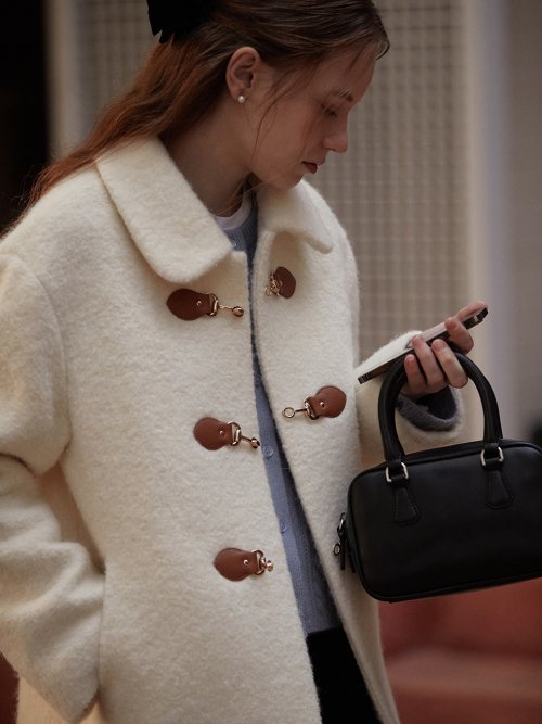 비뮤즈맨션(BEMUSE MANSION) Clasp half coat - 2colors