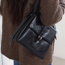 AVELINE QUILTING SHOULDER BAG_BLACK