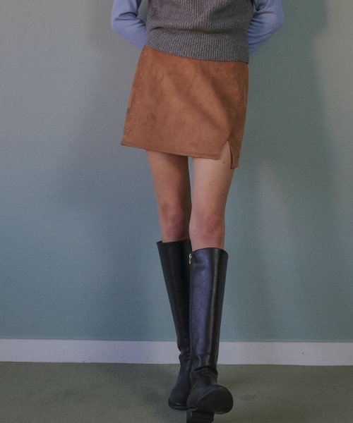 MUSINSA | ソイール SUEDE SLIT MINI SKIRT - CAMEL