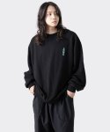 에이오엑스(AOX) Clover Embroidered Sweatshirts (Black)