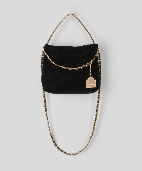 Black quilted sales bag gold chain