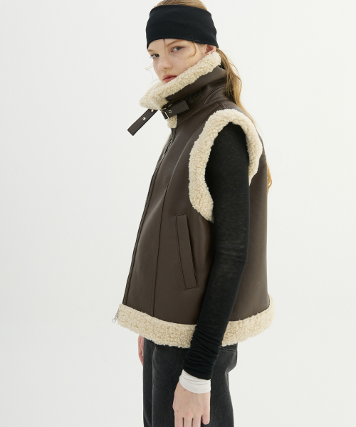 FAUX SHEARING TRIMMING VEST_BROWN BEIGE