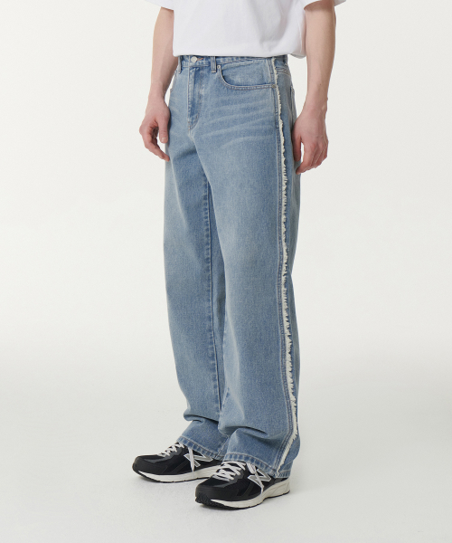 FRAY SIDE LOOSE STRAIGHT DENIM PANTS [светлый INDIGO]