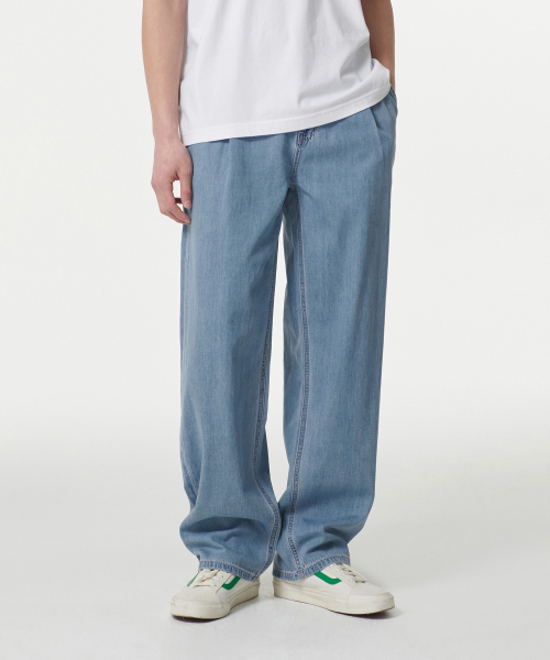 Легкие джинсы regular fit с одной складкой [Light Indigo]