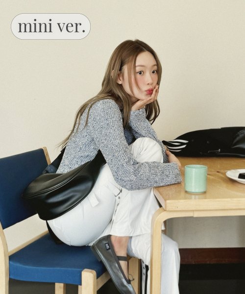 마스마룰즈(MASMARULEZ) [젤라비PICK] mini ver. Vegan leather halfmoon bag - 사이즈 & 후기 | 무신사