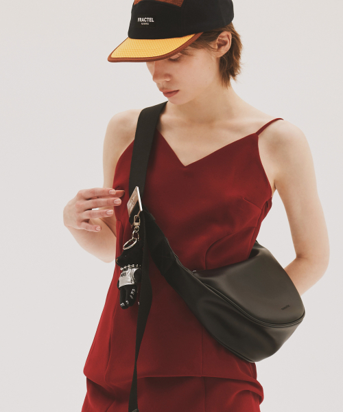 【masmarulez】韓国人気★Mini ver. Vegan Leather Halfmoon Bag mini ver. Vegan leather halfmoon bag-ivory masmarulez官方網站