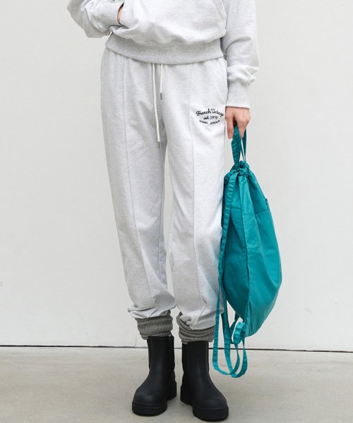 【SATIIIZ】Kessa Pintuck Sweat Pants SATiiiZ(サティーズ)のメンズ スウェットパンツ 人気アイテム