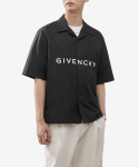 지방시(GIVENCHY) 로고 반소매 셔츠 - 블랙 / BM60T51YC8001