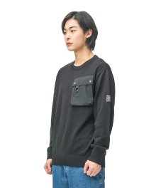 사선포켓 스웨터 (블랙)_5JC3301