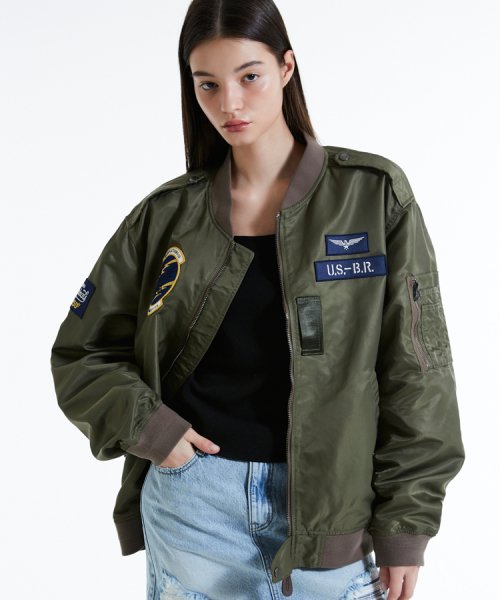 Нейлоновый бомбер с нашивкой Khaki