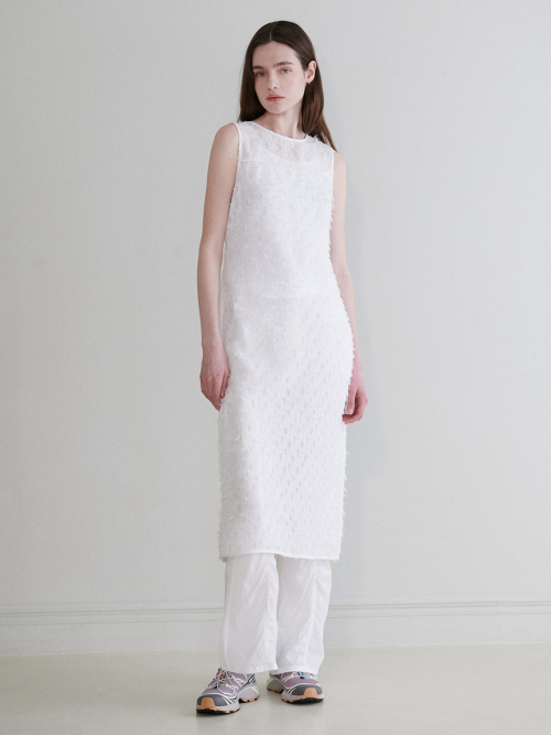 레이브(RAIVE) Lace Long One-piece in White VW4SO200-01