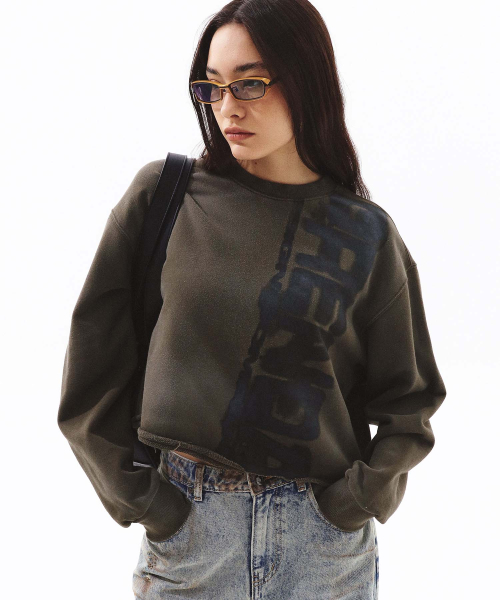 SMUDGED LOGO CROP SWEATSHIRT KHAKI