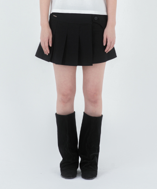 미세키서울(MISEKI SEOUL) Waist pocket bag mini skirt BLAC...