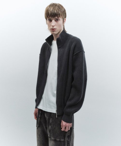 MUSINSA公式 | INSILENCE Overfit knit zip-up CHARCOAL 