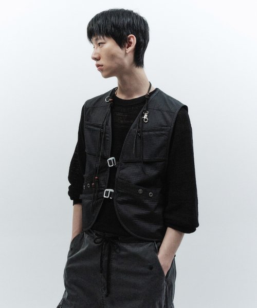 жилет BLACK