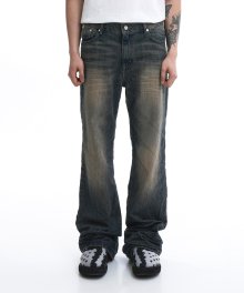 EMBOSS C.B BOOT CUT JEANS-BLUE