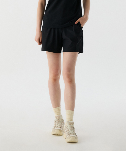[WOMEN] Эластичные шорты Hike BLACK