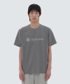 에코 퀵드라이 로고 반팔 티셔츠 Light Khaki (S24MUTTS10)