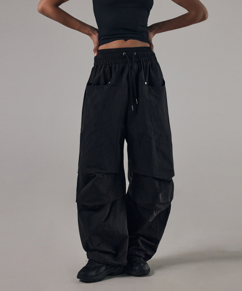 【TREEMINGBIRD】韓国人気◆Round Rivet Nylon Set-up Pants 트리밍버드(TREEMINGBIRD) Round Rivet Nylon Set-up Pants