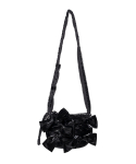 이우가마카라스(IUGAMAKARAS) Knotted Micro Padding Bag (Glossy-Black)