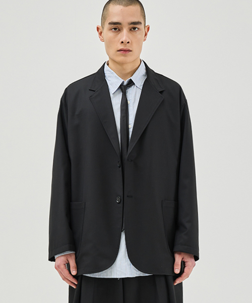 DRAPE OVER SILHOUETTE JACKET (BLACK)